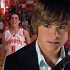 "High School Musical 2" : Troy, je suis ton frère !?