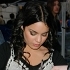 Vanessa Hudgens s'envoie en "Air Guitare"